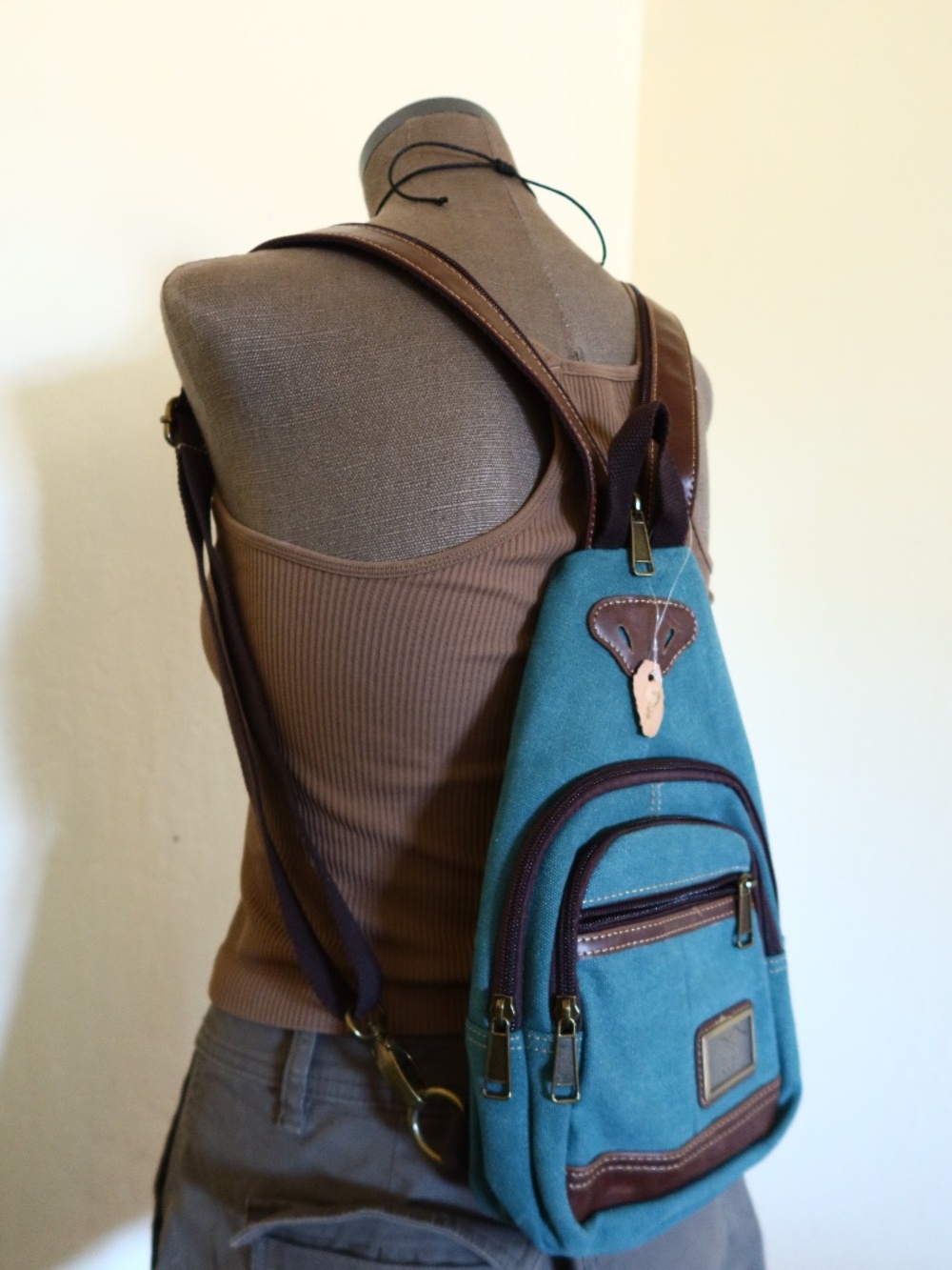 Built in Bra Brown Ribbed Racerback Tank Top - Picture 7 of 9